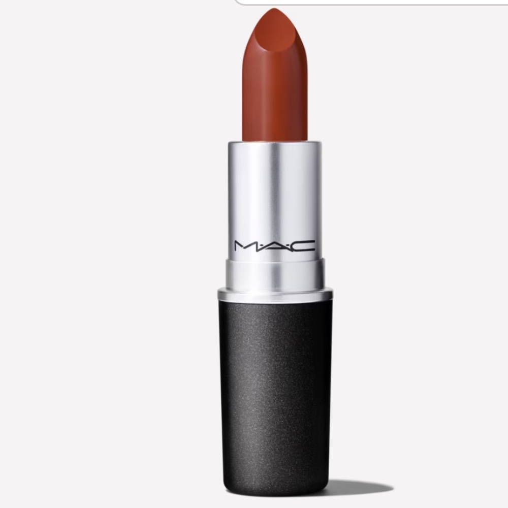 COPY - MAC Satin Lipstick - Paramount (815)            Reddish Brown BNIB
